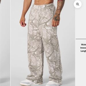 YOUNGLA camo sweats / camo sweat pants
2133- sold out online